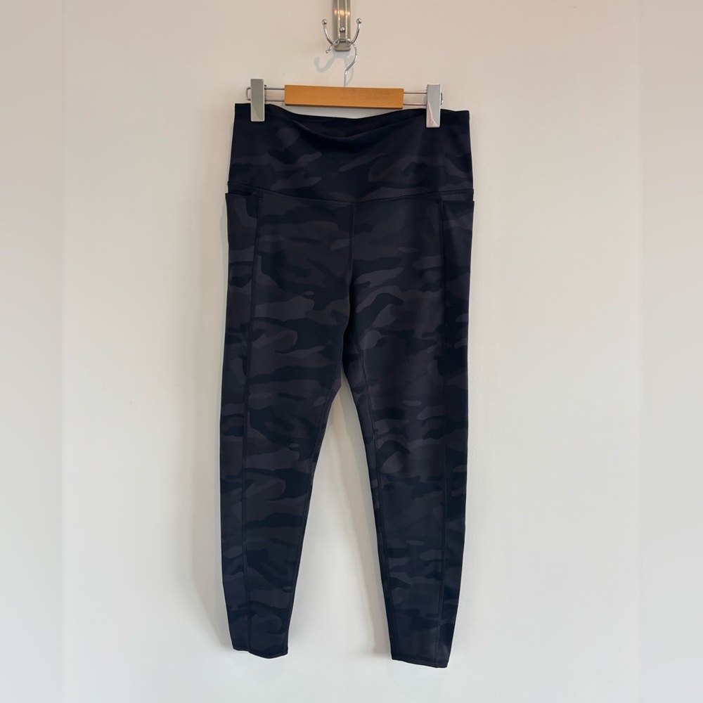 Spyder Women's Black Camo Leggings